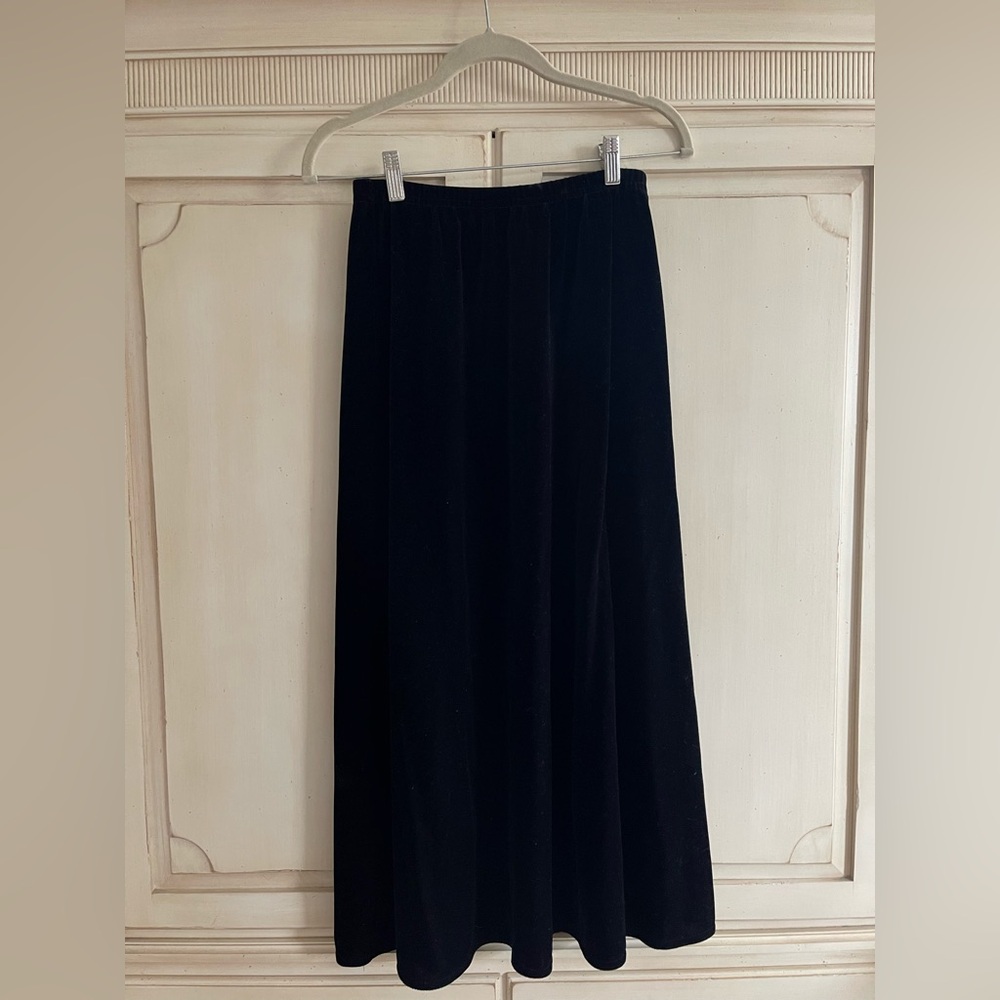 Vintage Worthington Black Velvet Maxi Skirt Sz 8 Classic Gothic Whimsygoth 90’s